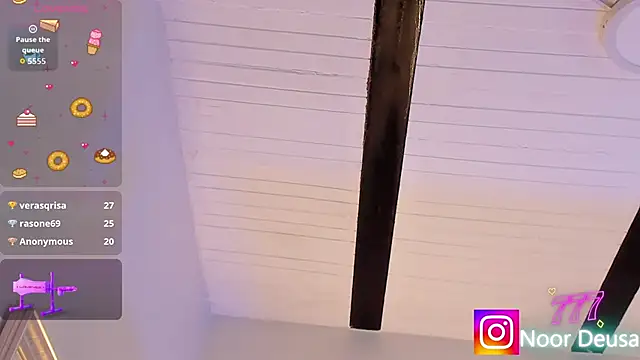 Candaceoweens's cam snapshot