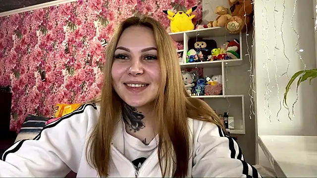 TraciBallena live sex cam