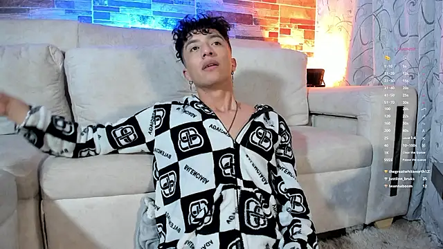 mhatias_'s cam snapshot