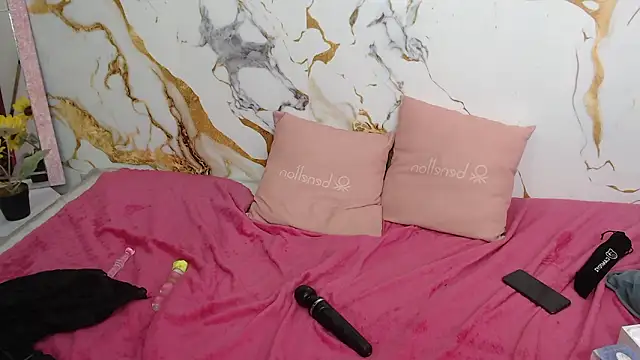 EmilyCoy_'s cam snapshot