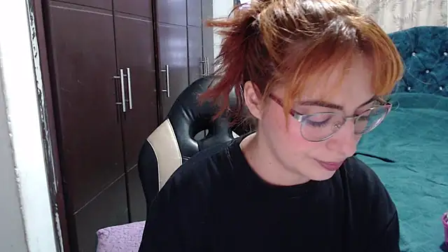 Kate_lorens9 live sex cam