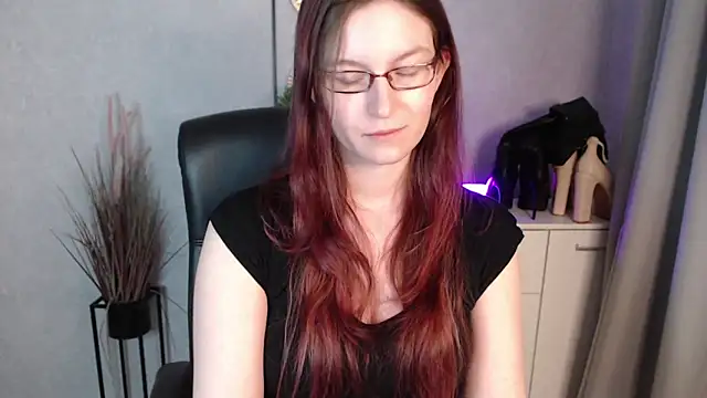 emmaxDelight's cam snapshot