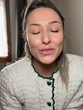 petrouchkaaa_'s cam snapshot