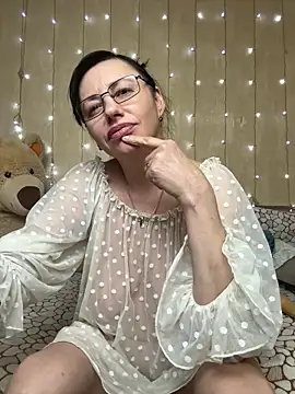 Amberhotqueen live sex cam