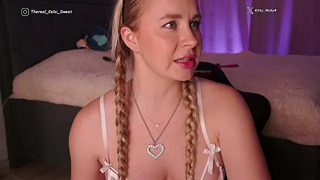 Kitty_Ricky's cam snapshot