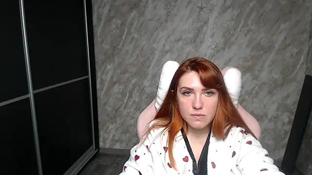 Reginasmilee's cam snapshot