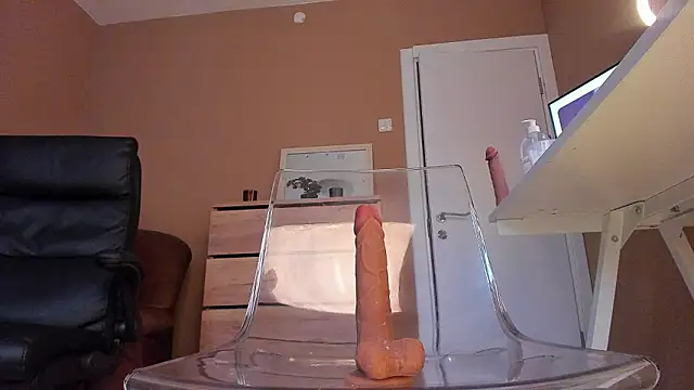 KaylaLaine live sex cam