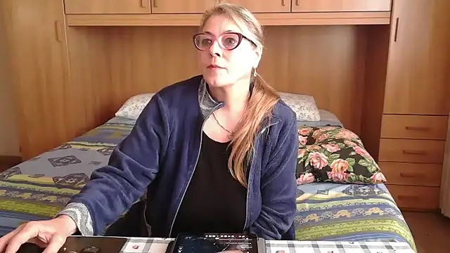 pussy_boom4u's cam snapshot