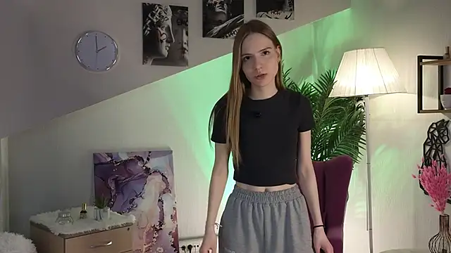 FranciscaGaring's cam snapshot