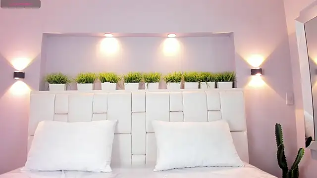 LunnaBlake's cam snapshot