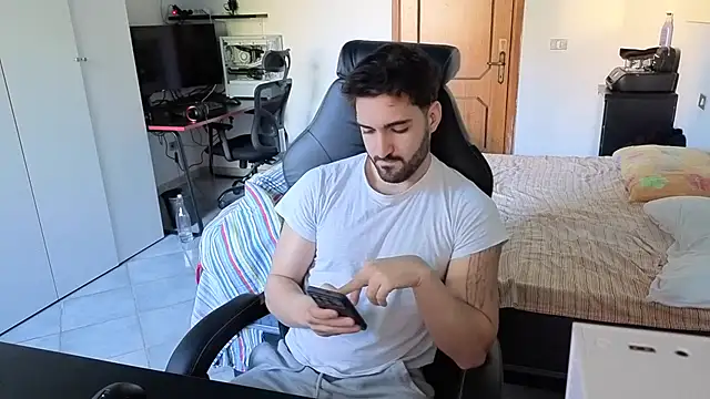 Al3xox02 live sex cam