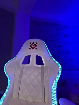 Karamelikaa's cam snapshot