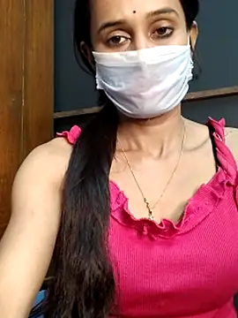 Saharaa's cam snapshot