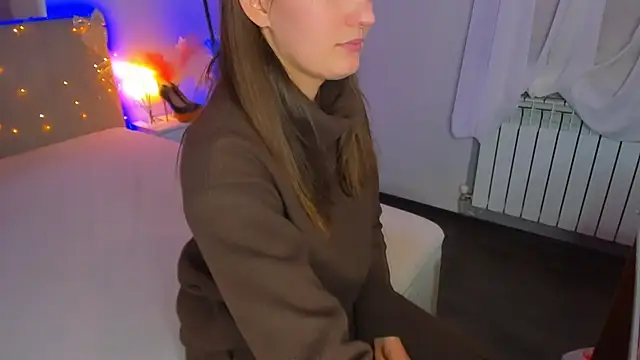 Laura_Leee's cam snapshot