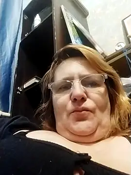 Forest-Lady live sex cam