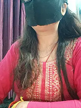 Aishwaryaa_69's cam snapshot