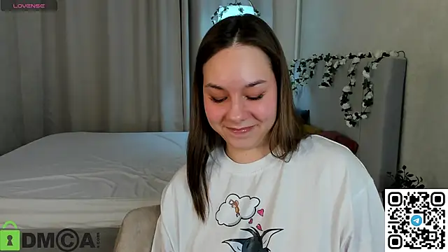 Al1ice_Moures's cam snapshot