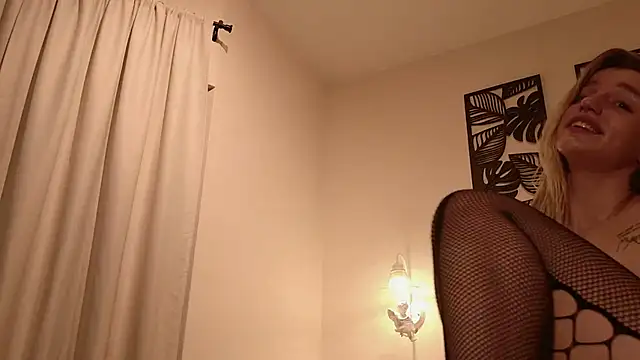 KatyaCherry live sex cam