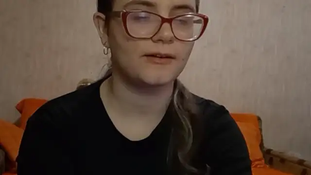 Miyabeee's cam snapshot