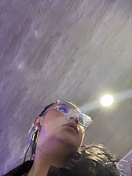 michell_boobs_ live sex cam