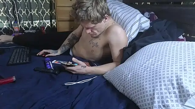 spazz247's cam snapshot