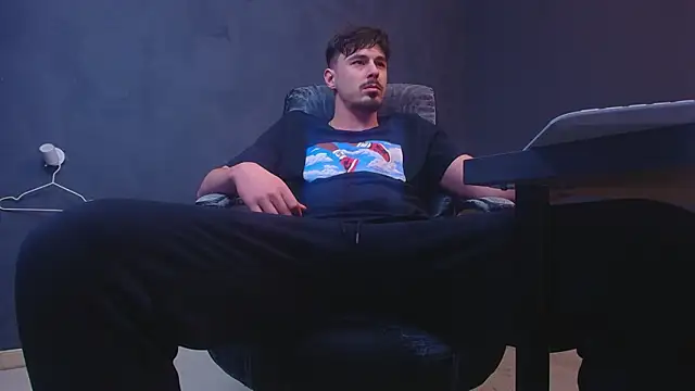 EnzoRace's cam snapshot