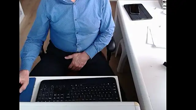 dutchpornking's cam snapshot