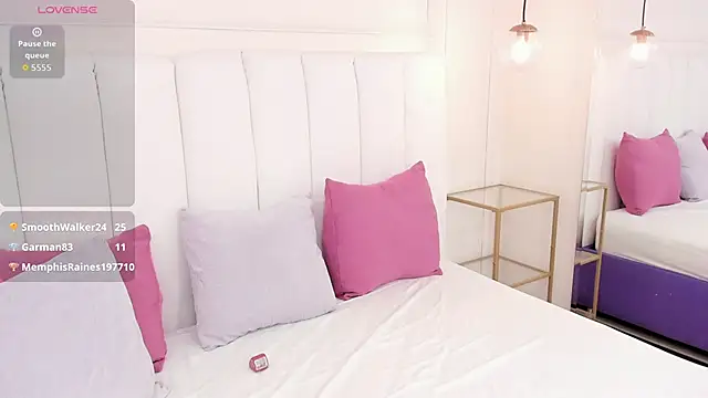 aria_velvetx's cam snapshot