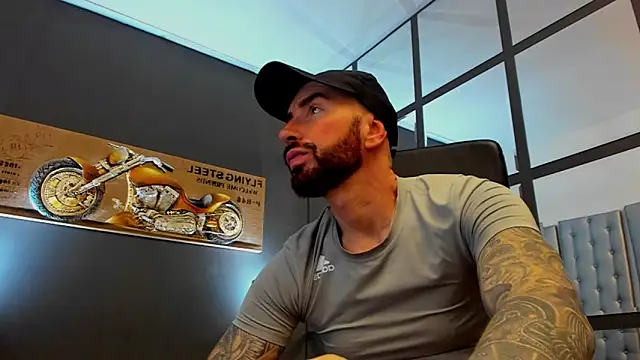 AronGrant's cam snapshot