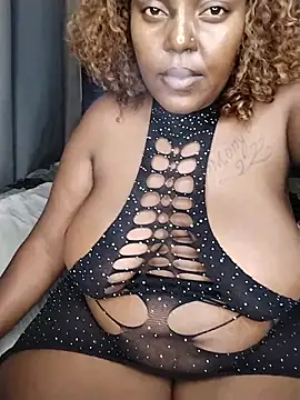 CHERRYYUMMY's cam snapshot