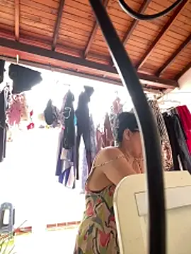 Sharongirl07 live sex cam