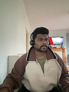 YOURCRAZYDADDY live sex cam