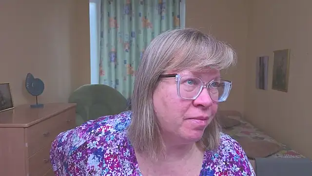 Emma_Eclipsee's cam snapshot