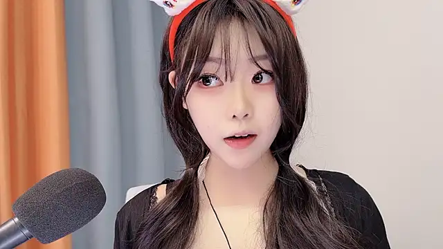 smalldaisy live sex cam