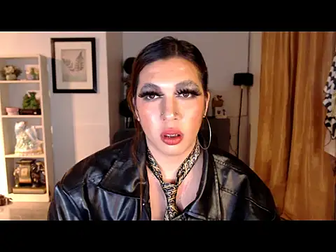 tsbigmilk live sex cam