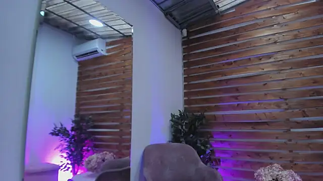 _MeganRain live sex cam