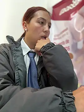 Emily-7_ live sex cam