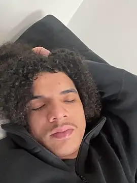 Mrlaythedickdown live sex cam