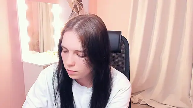 HeidiMinnix's cam snapshot