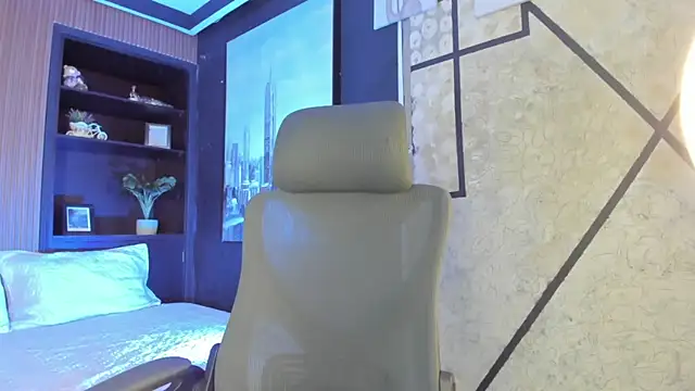 AlliceCopper's cam snapshot