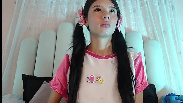 SweetRenata_'s cam snapshot