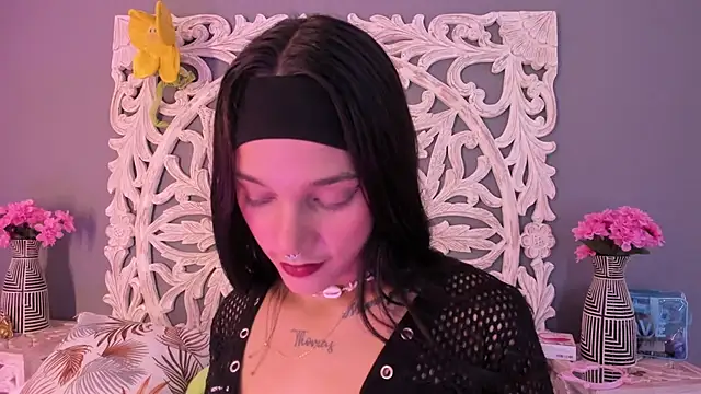 loraineblake's cam snapshot