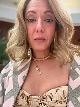 adya-aly's cam snapshot