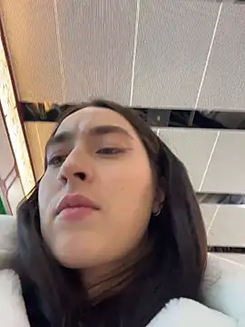 Holly_Play's cam snapshot