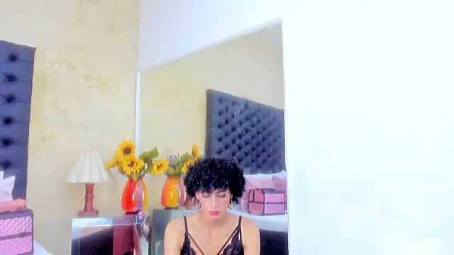 NahomiWhitel live sex cam