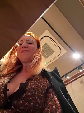 PervyxMilfxx live sex cam