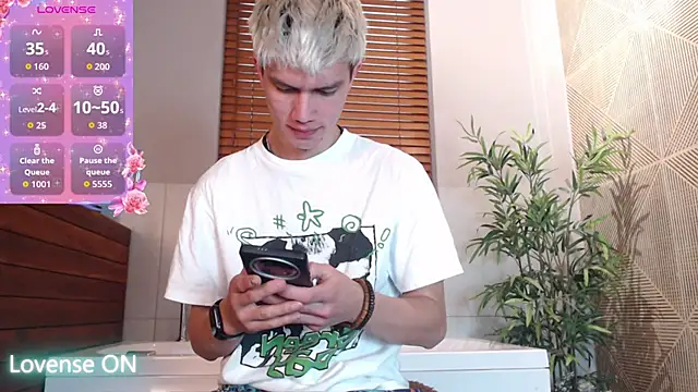 nicktorn live sex cam