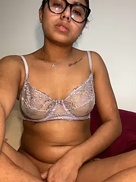 adorablepetite's cam snapshot