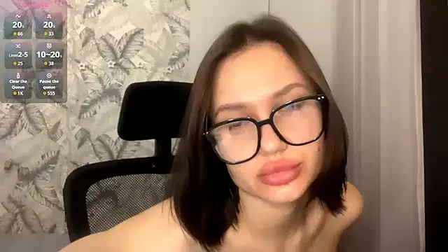 LuciaBanga's cam snapshot