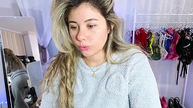 Tawny_cox's cam snapshot